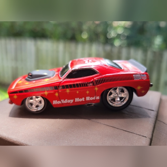 2000 Muscle Machines 69 Cuda  (red) Holiday Hot Rods 1/64 (LOOSE) - Picture 3 of 6